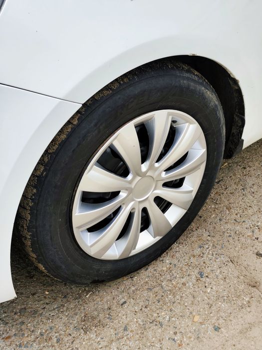 Продам Kia Rio на Автомате.