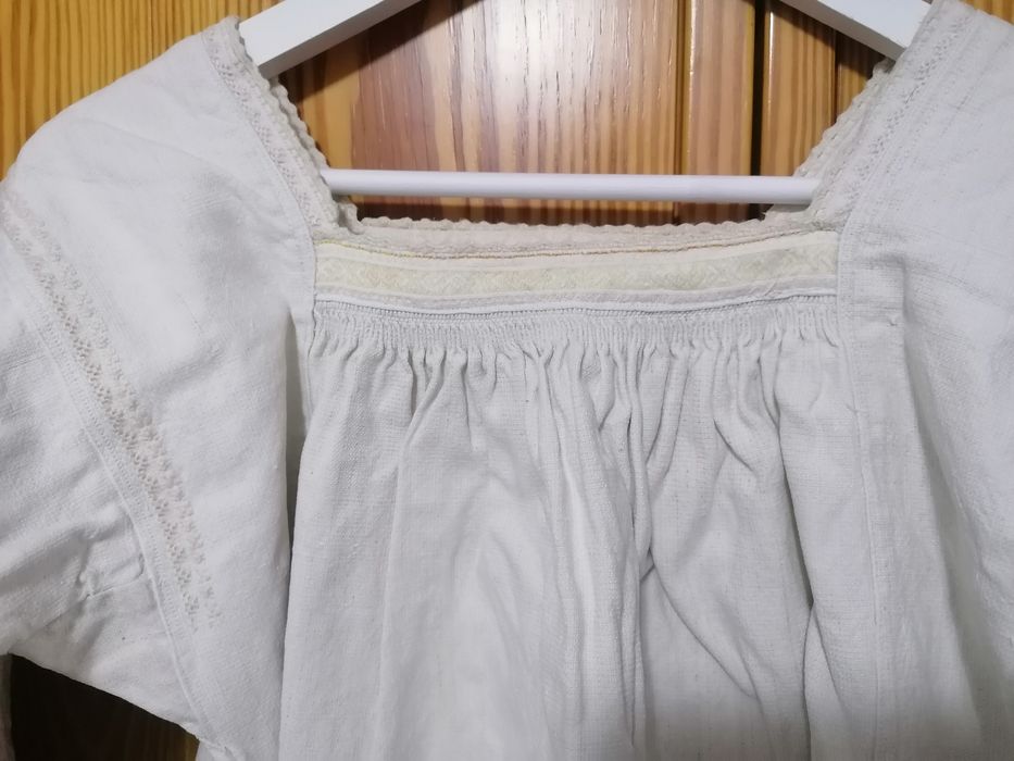 Cămăși foarte vechi