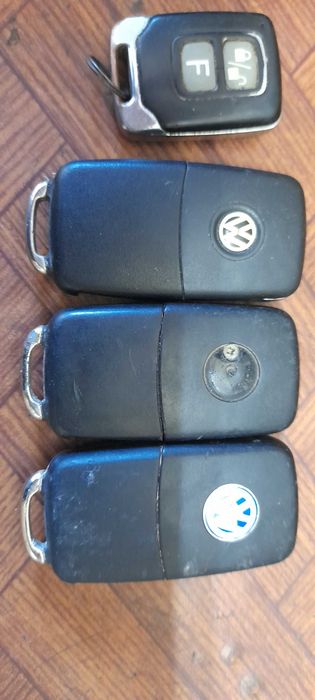 Контакти ключове за Фолксваген