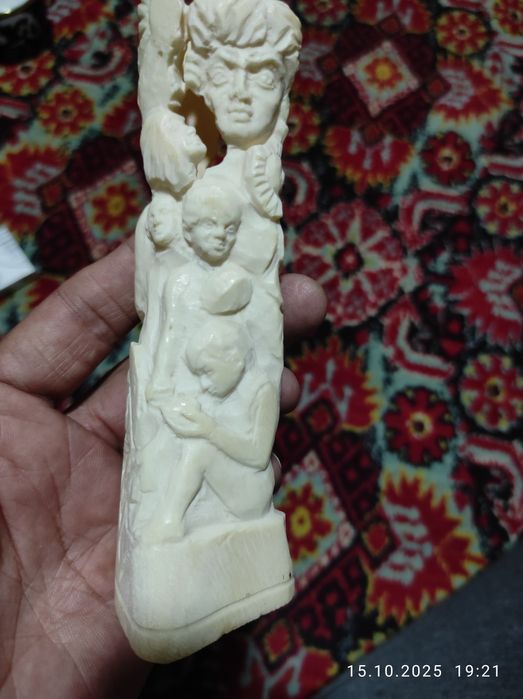 Срочно продаю Статуэтку из Слоновой кости