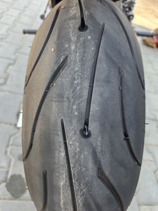 Yamaha R1 Big Bang 2011