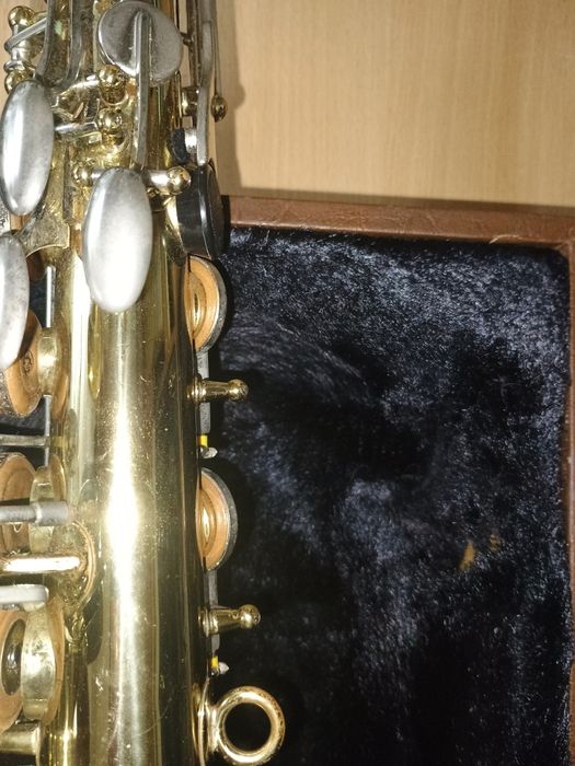 Саксофон Amati 22