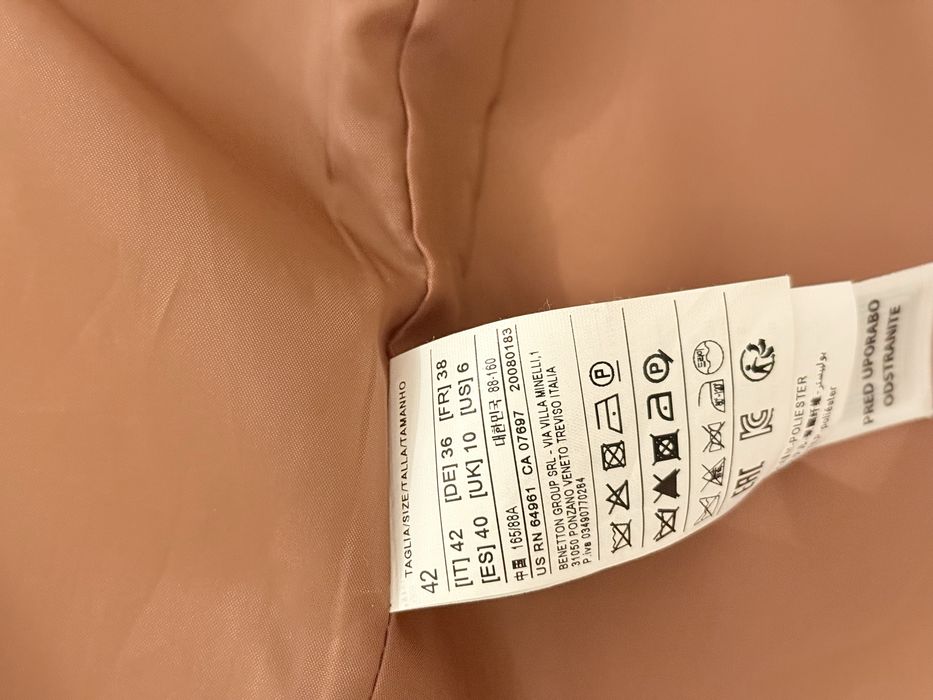 Palton Benetton de toamna/primavara.