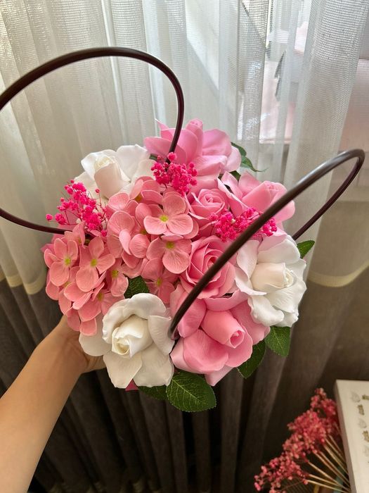 Букет цветов 3200 тг