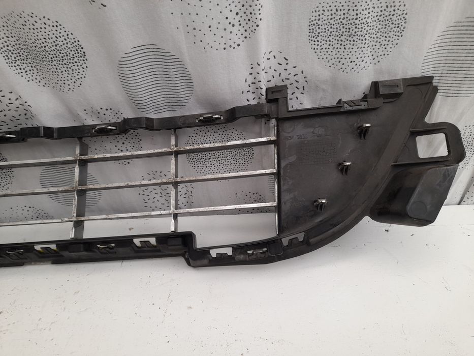 Грил решетка въздухобрана Peugeot 207 2011/16г