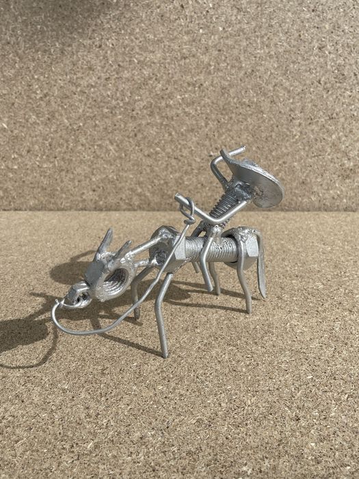 Статуэтки из железа