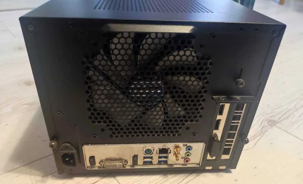 Настолен компютър > i3-9100F | GTX 1650