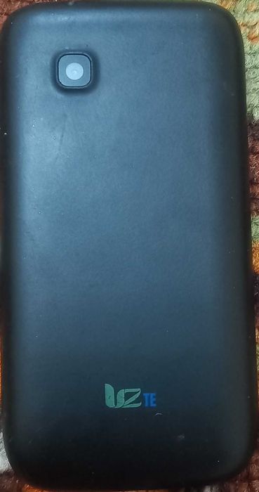 Telefon UZ TE zapchastga