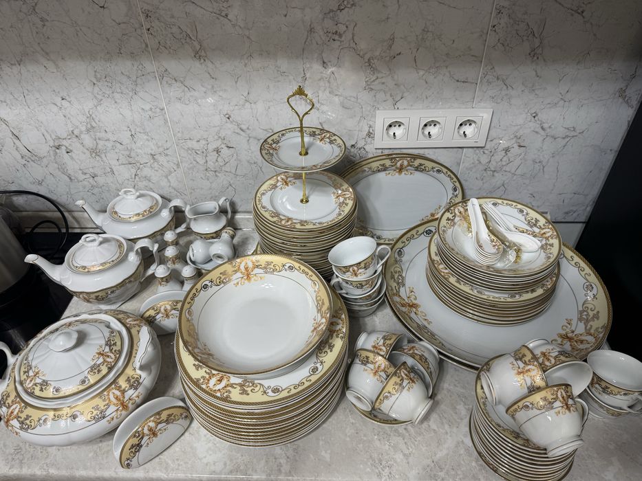 Столовый сервиз на 12 персон