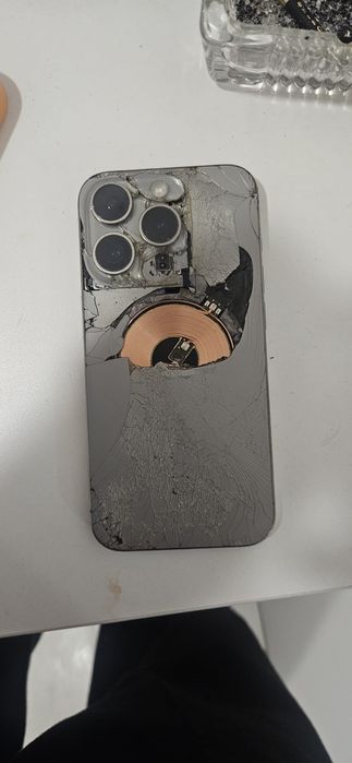 iPhone 15 pro 128gb