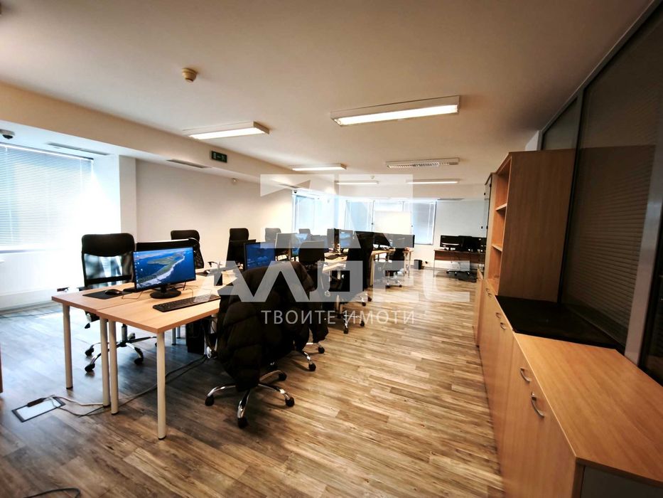 Дава се под наем Офис в София, Младост 4 - 336 кв.м за 2090.49 € - Снимка #5