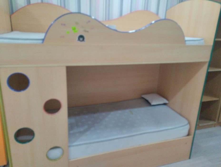 Кровать детская без матрацов