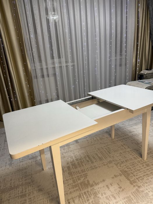 Продам кухонный стол