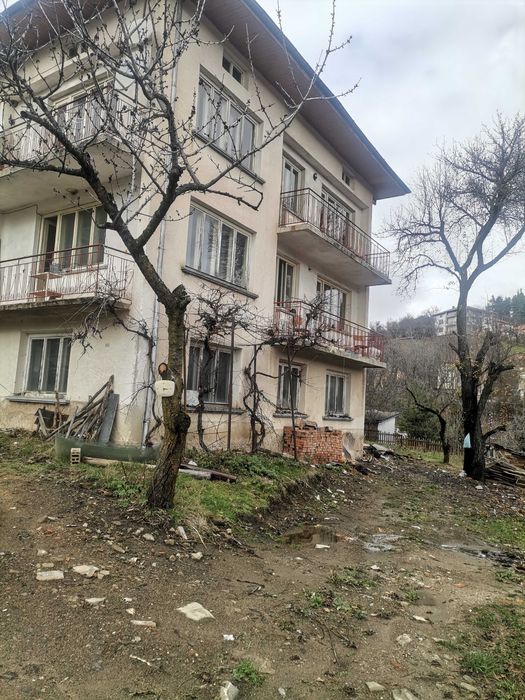 Продава се Къща в с. Момчиловци, Област Смолян - 300 кв.м за 264 €/кв.м - Снимка #20