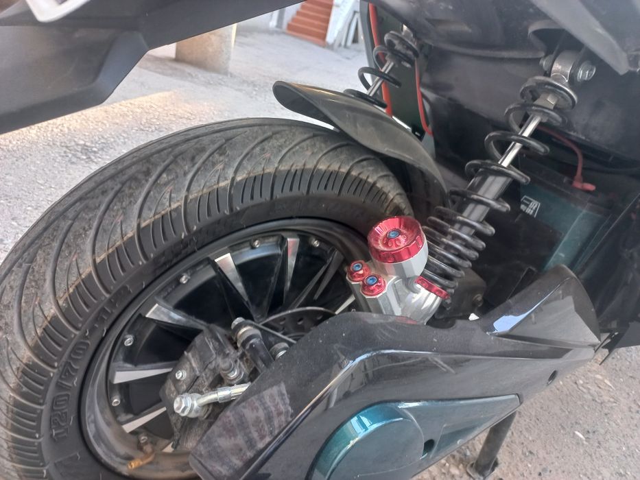 Redline skuter yili 2024