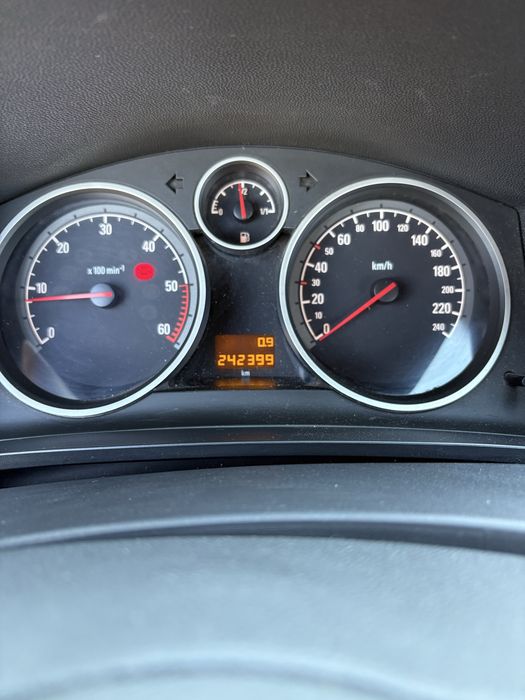Opel Zafira 1.9cdti