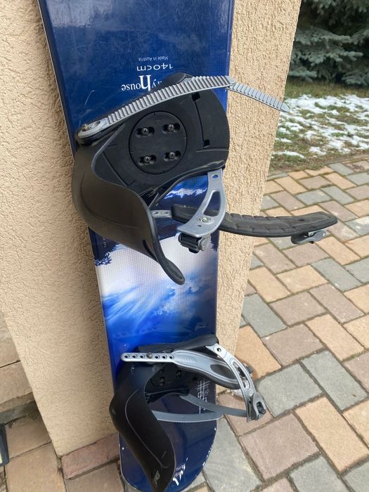 Vand placa Snowboard cu legături 140