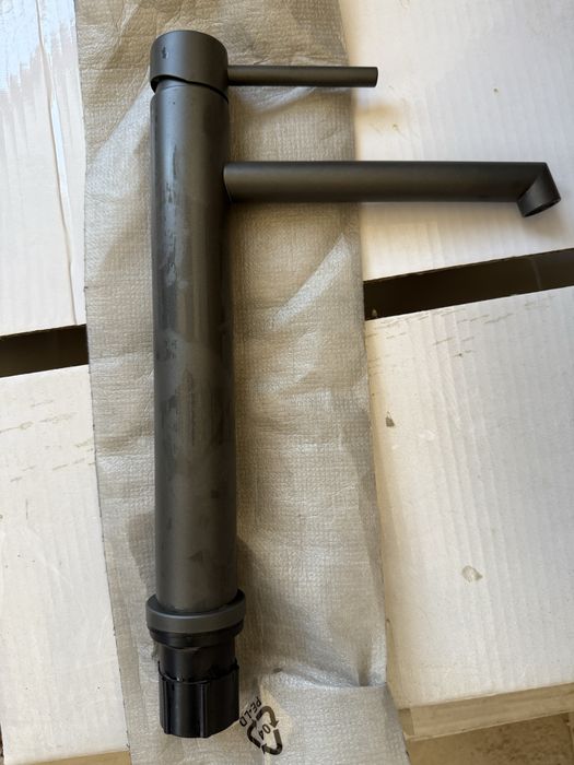 Смесител интер керамик-черен