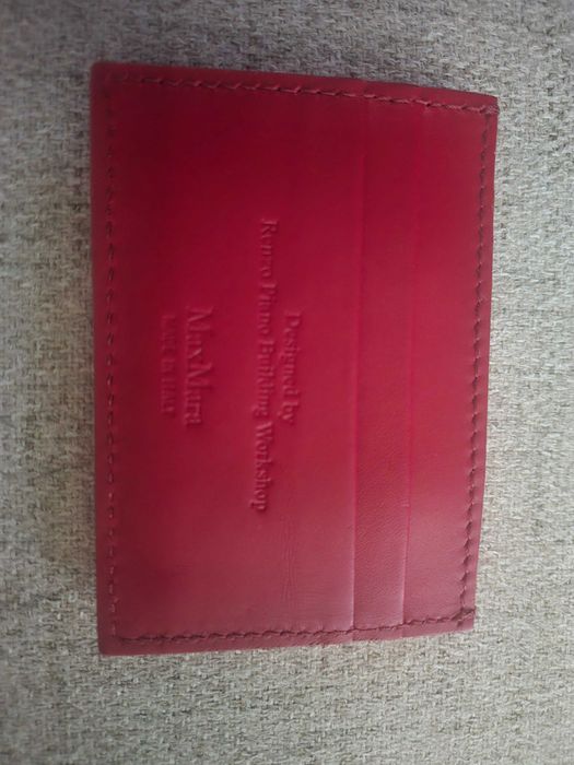 Кожен keyholder MaxMara