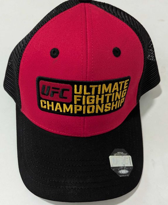 UFC мъжка бейзболна шапка от Сащ