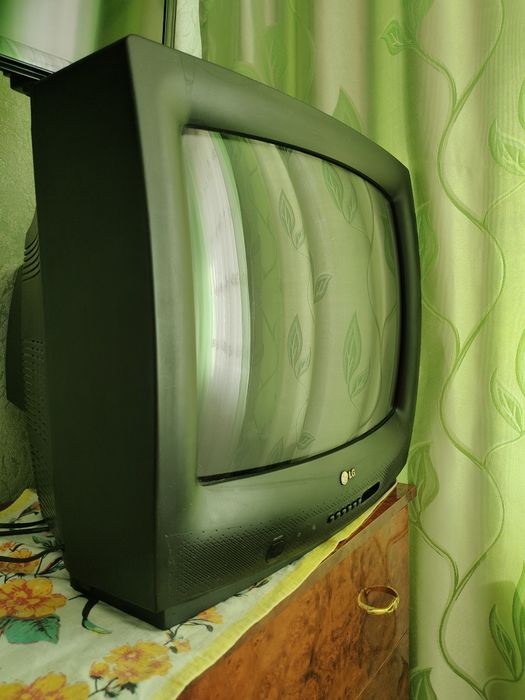 Продам телевизор LG в рабочем состоянии