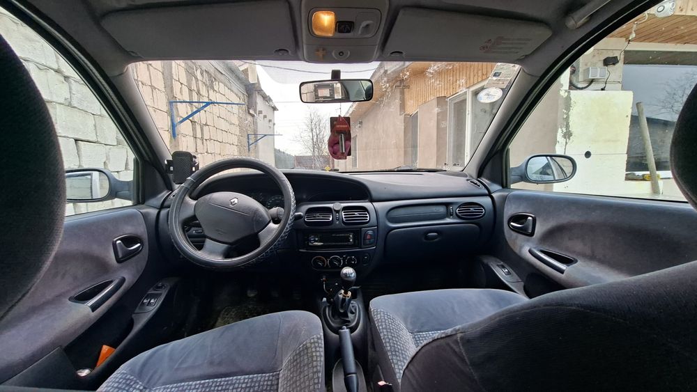 Vând:Renou Megane 1