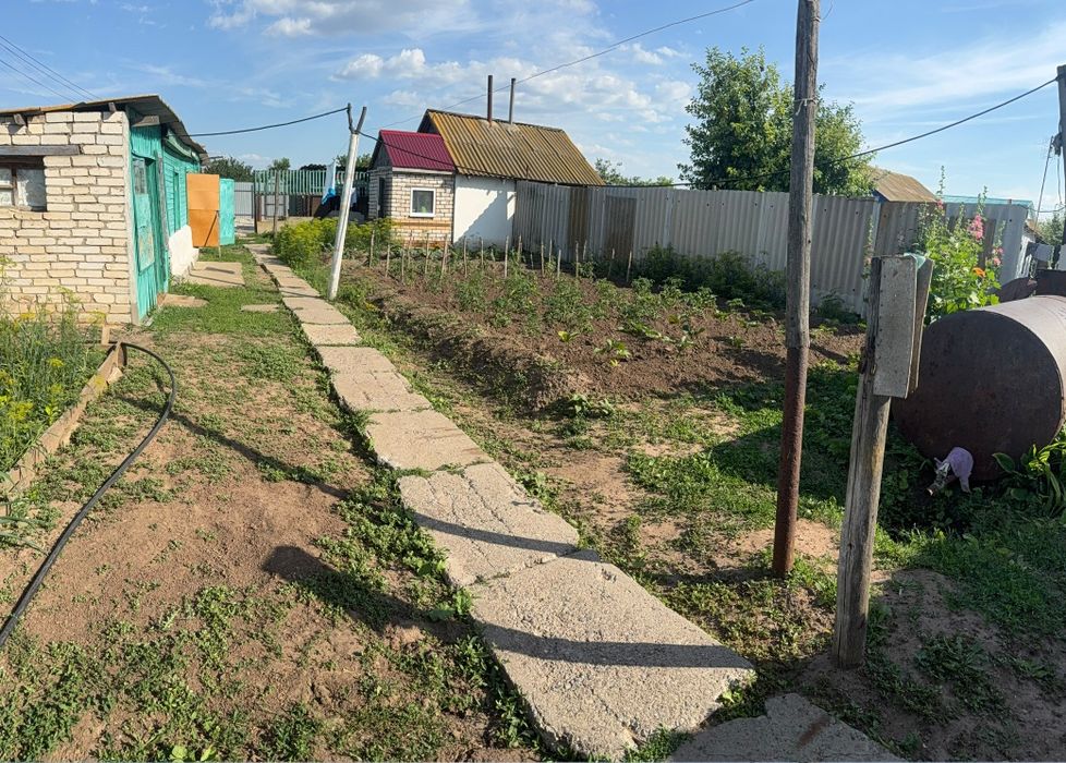 Частный дом в пригороде