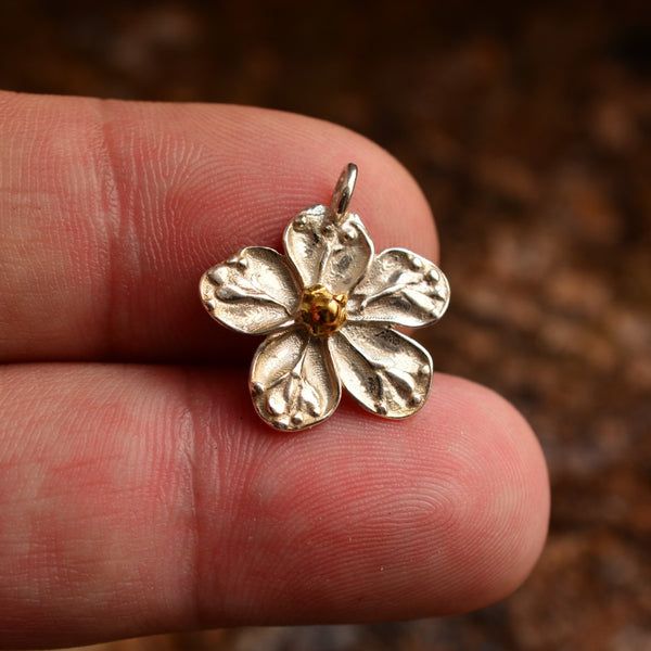 Ръчно изработен сребърен медальон 925 „Черешов цвят“Символ на пролетта