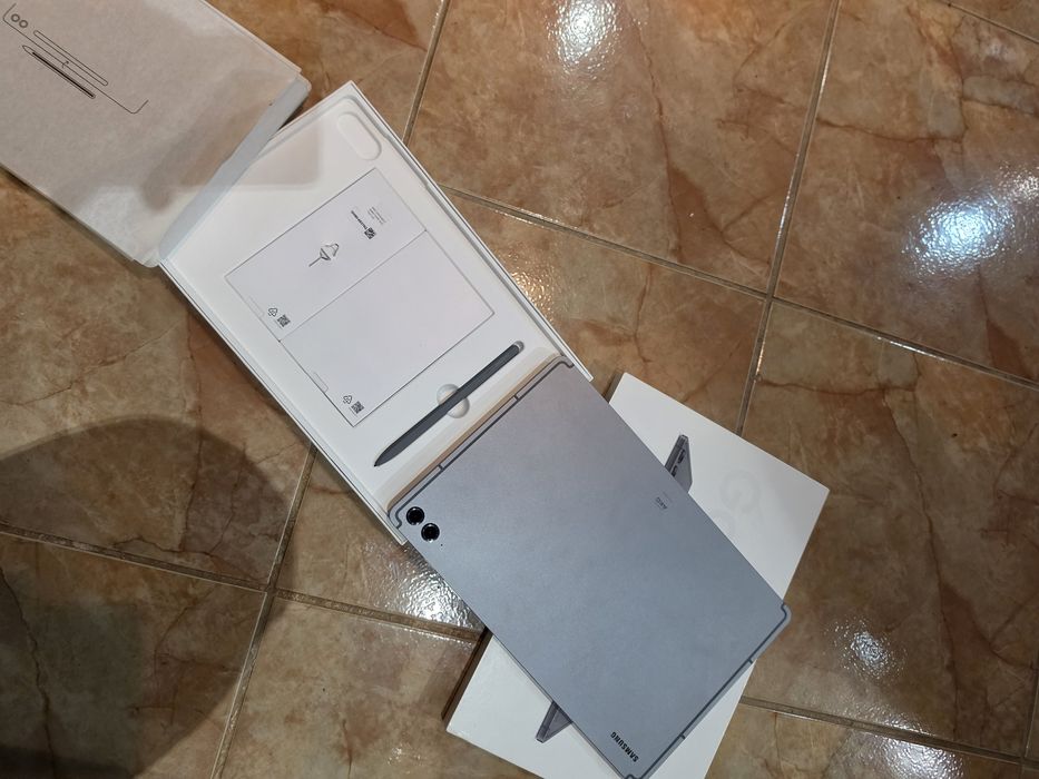 Samsung Galaxy tab S9 FE plus 128GB