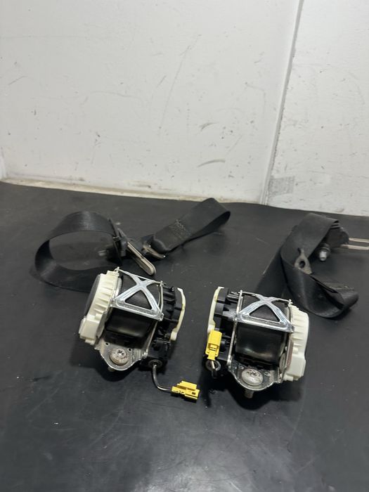 Centura stanga fata Centura dreapta fata Mercedes W164 A1648601785