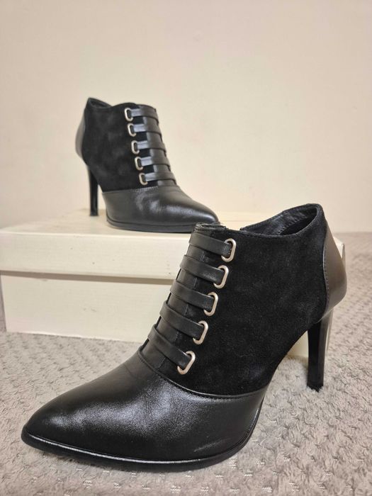 Елегантни полуботи от естествена кожа