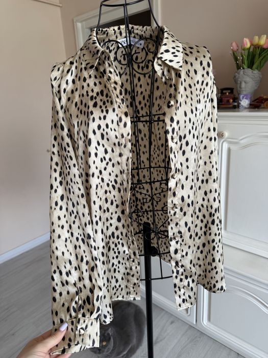 Camasa Zara XS noua satinata