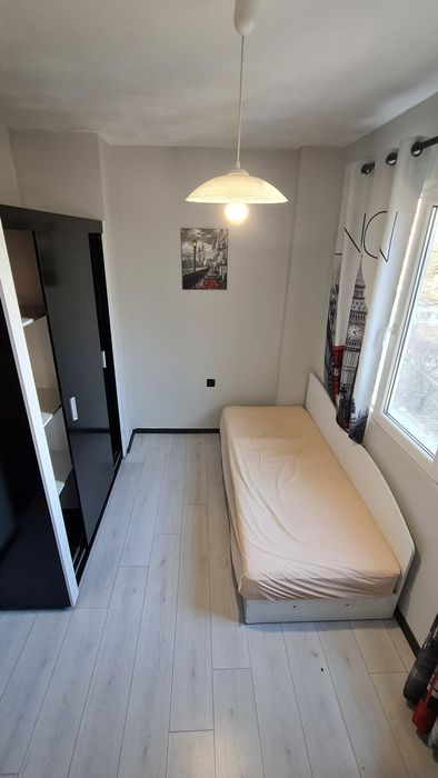 Тристаен апартамент в ж.к. Дружба 2 .