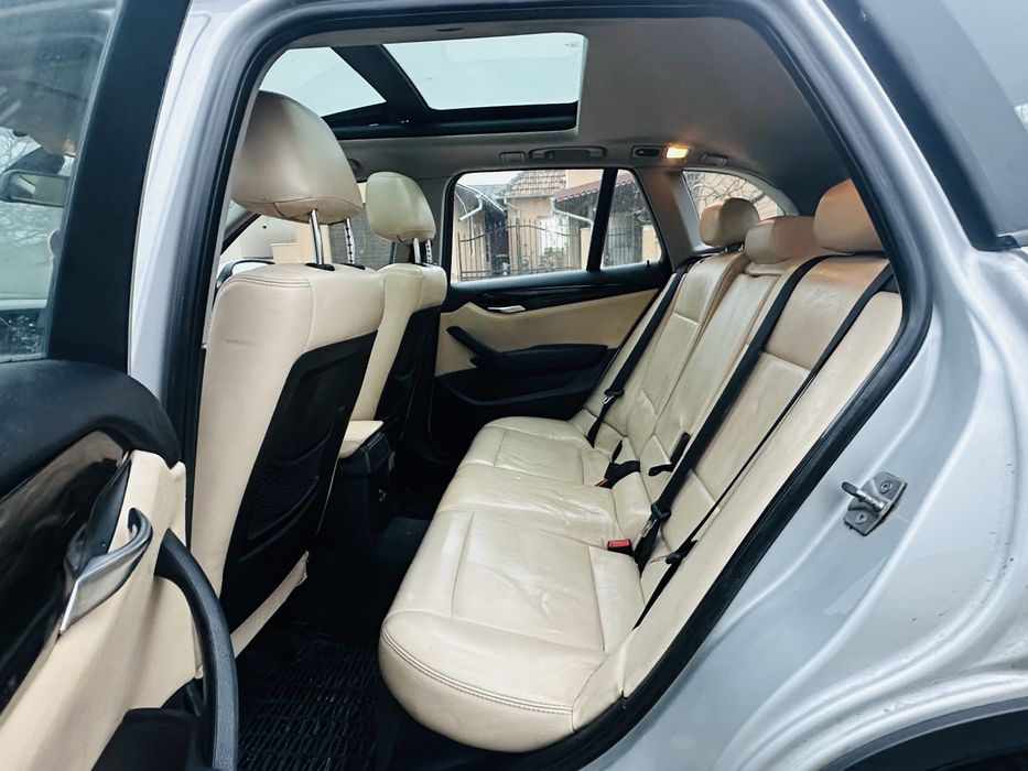 Bmw x1  X-Drive Automat