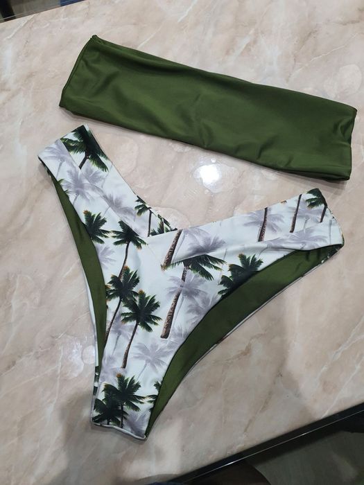 Бански на палмички