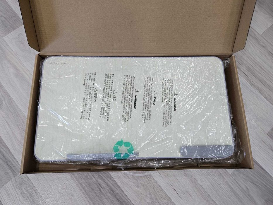 Măsuță Avantree TB101L multifunctională pentru laptop – Ca nouă