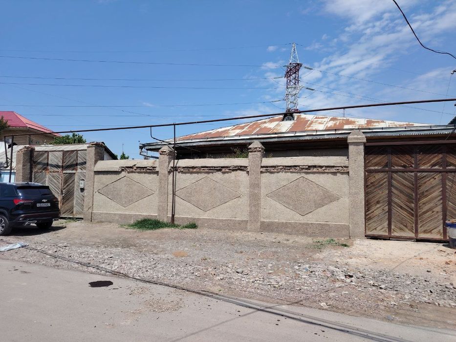 7.5 сотих 6 хона сот.ди,Бектемир,9-ка,фасад 20 м,1 сотихи =22 000 у.е