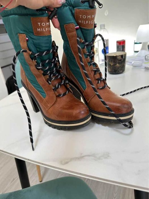Botine Tommy Hilfiger dama, nr 38, originale