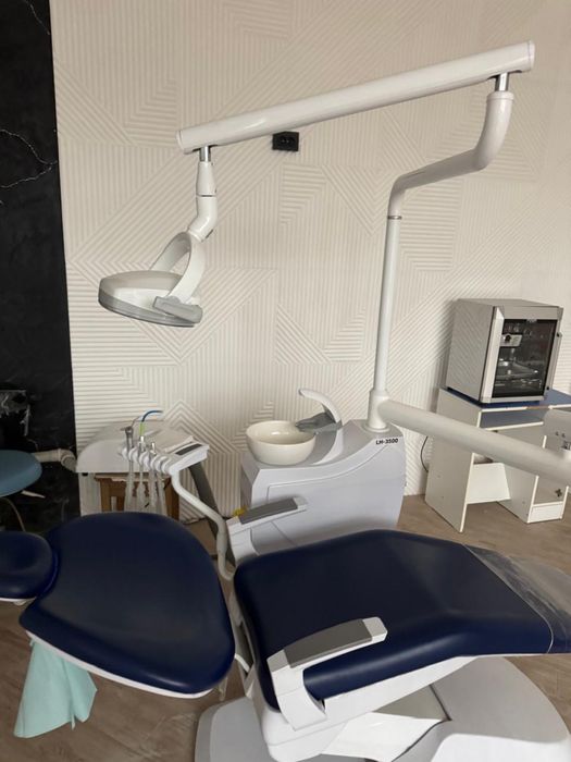 Стоматологическое кресло LH-3500