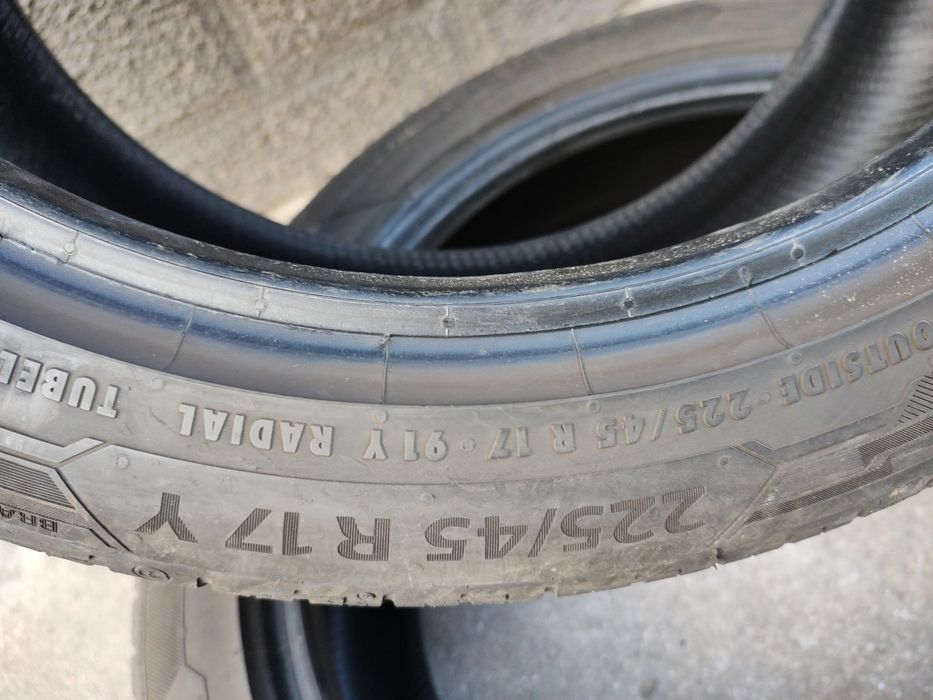 Vând 2 Cauciucuri 225/45/17 Vară Barum DOT 2020 Import recent Germania