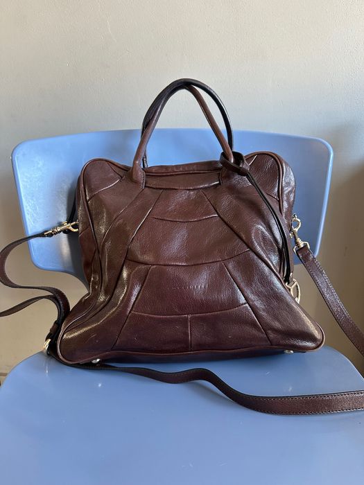 Чанта Coccinelle с две къси дръжки и една през рамо