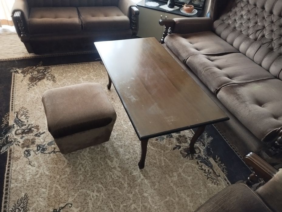 Мебелни гарнитури