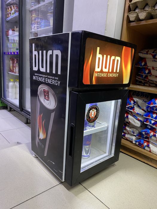 Мини Холодильник почти новый