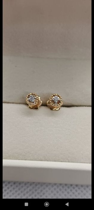 Детские сережки-гвоздики