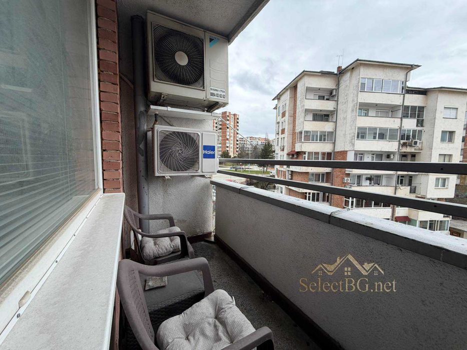 Тристаен апартамент в кв. Колю Фичето