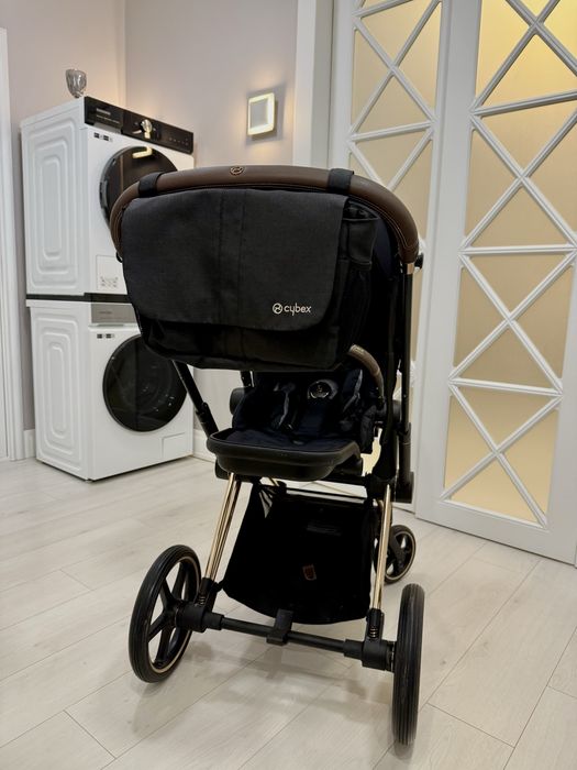 Продается коляска Cybex