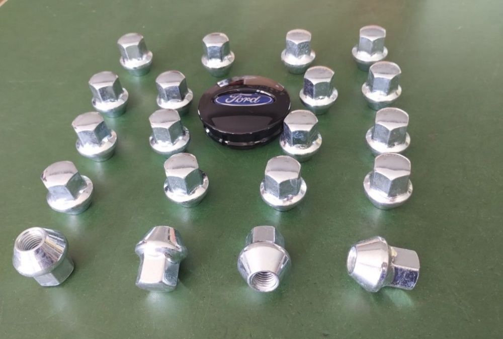 Piulite Negre  prezoane pline Ford Focus Fiesta Mondeo C-Max sau Volvo jante ALIAJ
Magazin Piese Auto