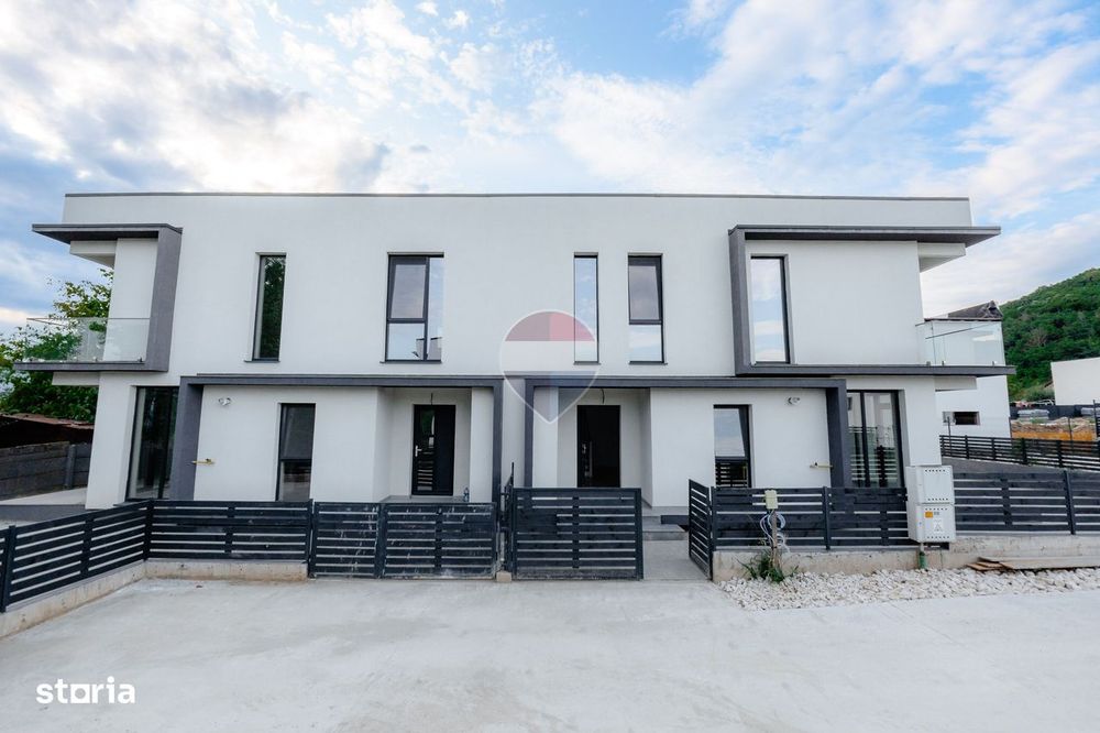 Casă tip duplex, P+1E, 174mp construiți — Budeasa Mare, Argeș
