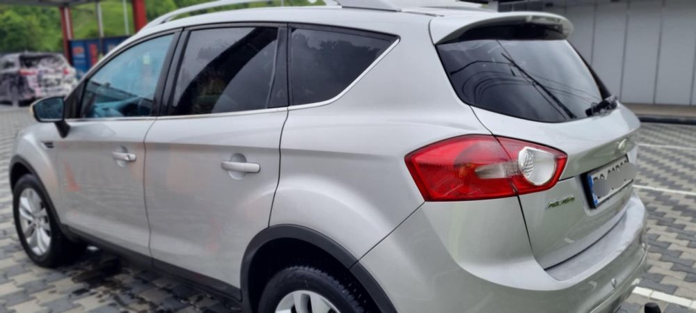 FORD Kuga 2010 — imagine 3