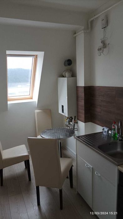 Inchiriez  apartament  2 camere zona  Vivo